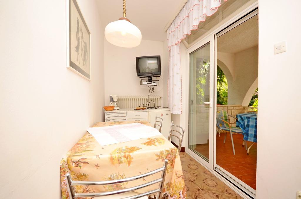Apartments Dea ポレッチ エクステリア 写真