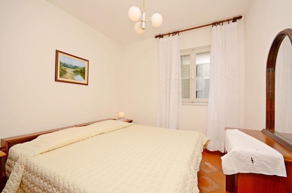 Apartments Dea ポレッチ エクステリア 写真